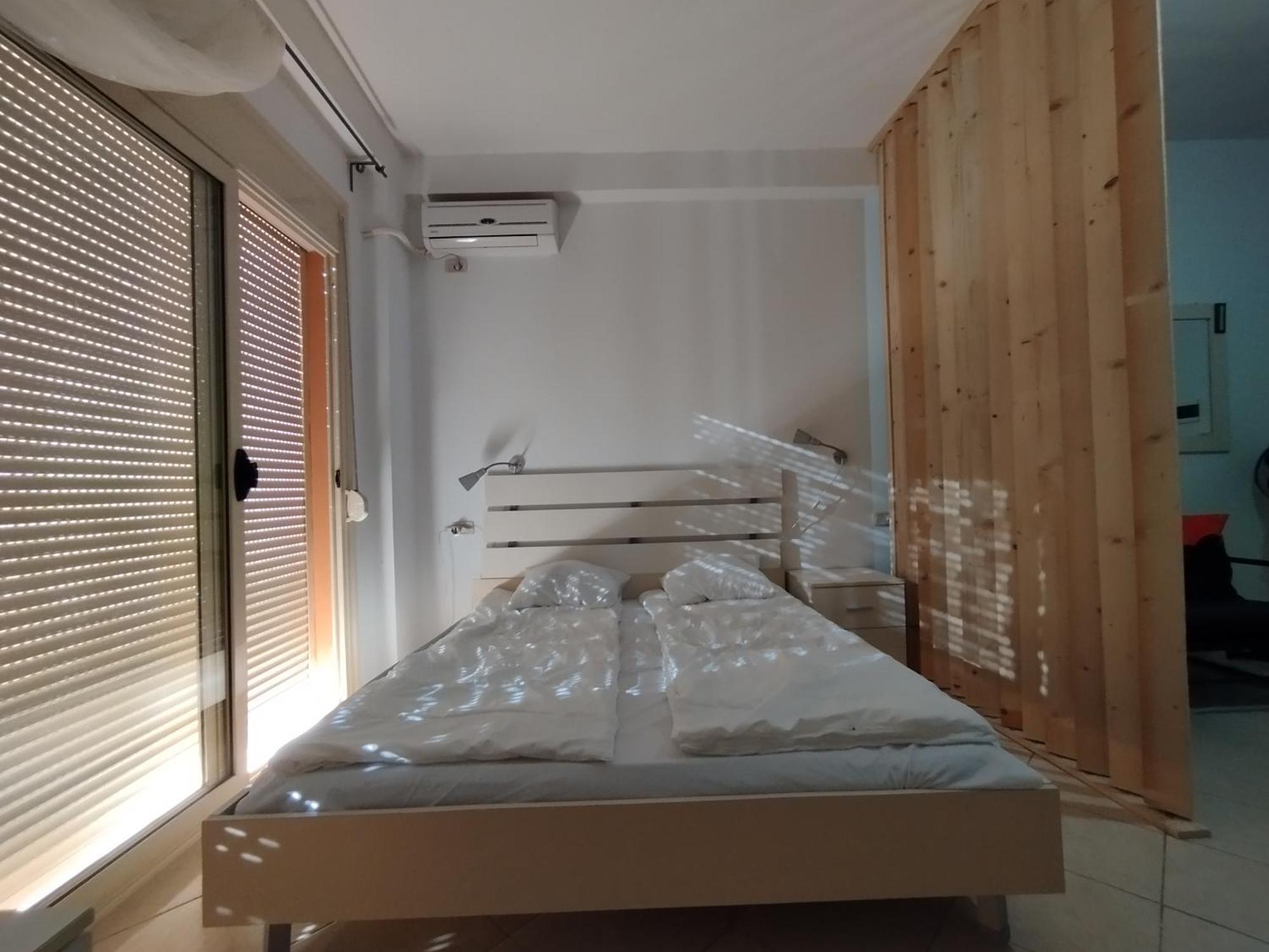 Irek's Lungomare Vlorë